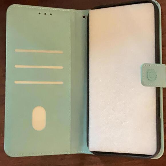 🍁Mint Green Embossed Faux leather Wallet Case - Picture 5 of 6